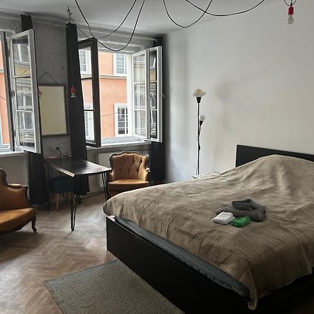 Private Apartament Wroniecka 6 - Parking Poznań Exteriör bild