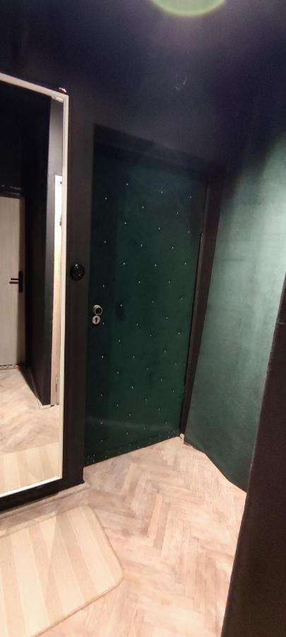 Private Apartament Wroniecka 6 - Parking Poznań Exteriör bild
